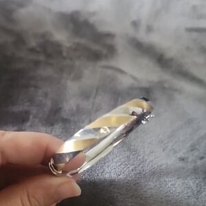14K Italian Gold Bracelet. Size 7.25-7.5 Tiny Unnoticable dent. Priced Low Accor